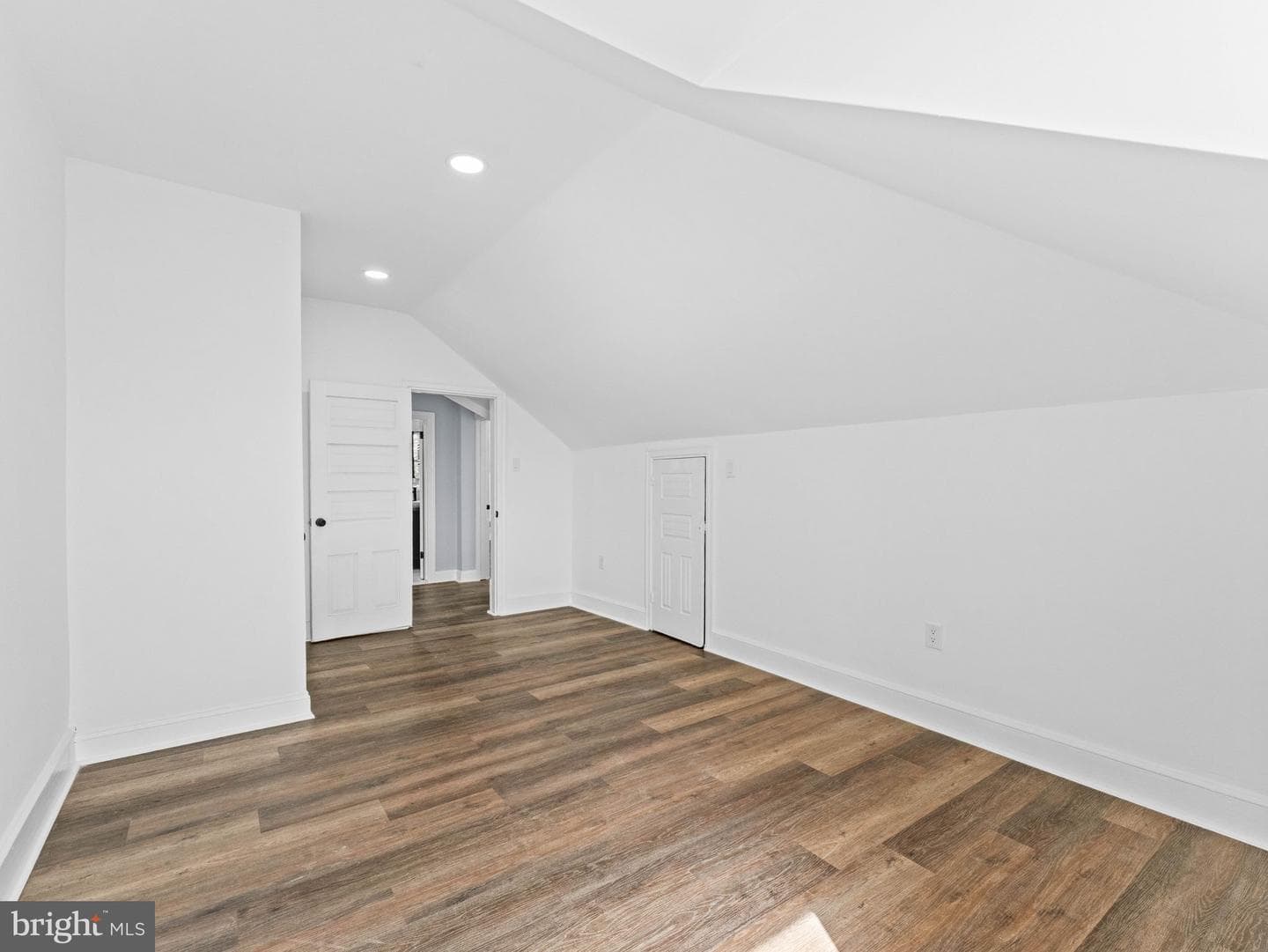 413 E High Street photo 28