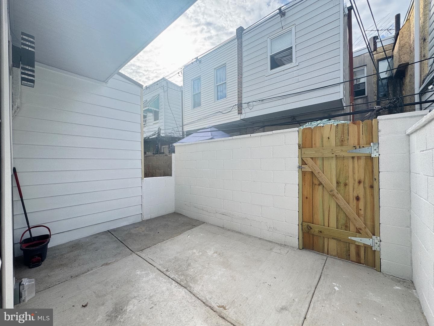 2426 S Juniper Street photo 23