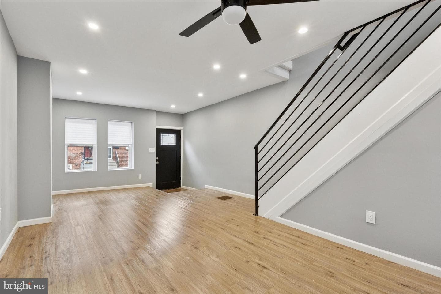 1648 S Bailey Street photo 4
