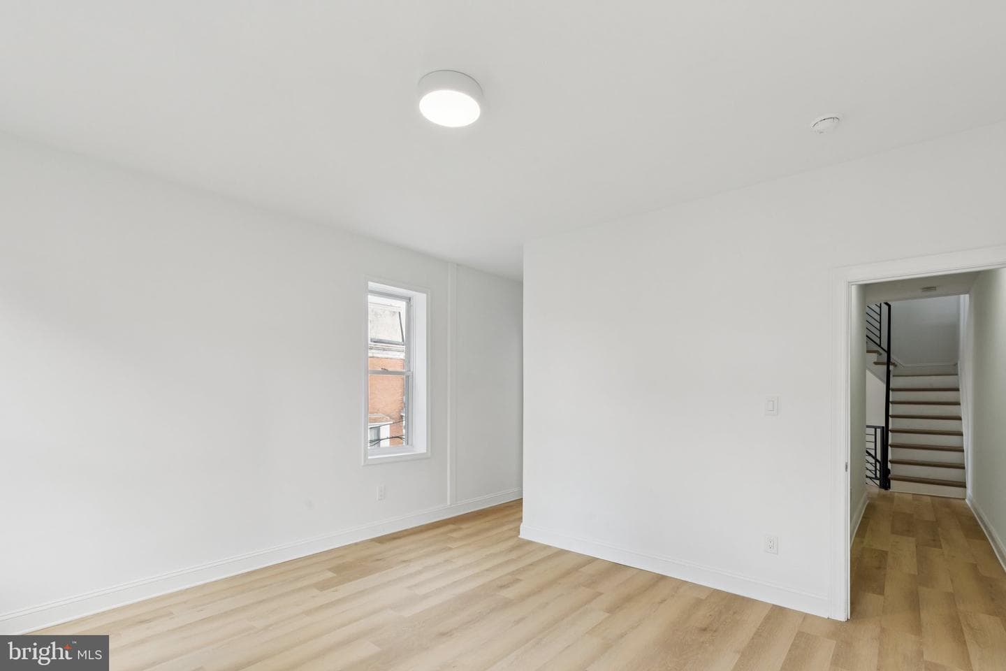 137 W Manheim Street photo 30
