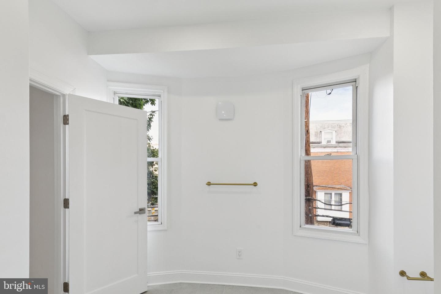 137 W Manheim Street photo 40