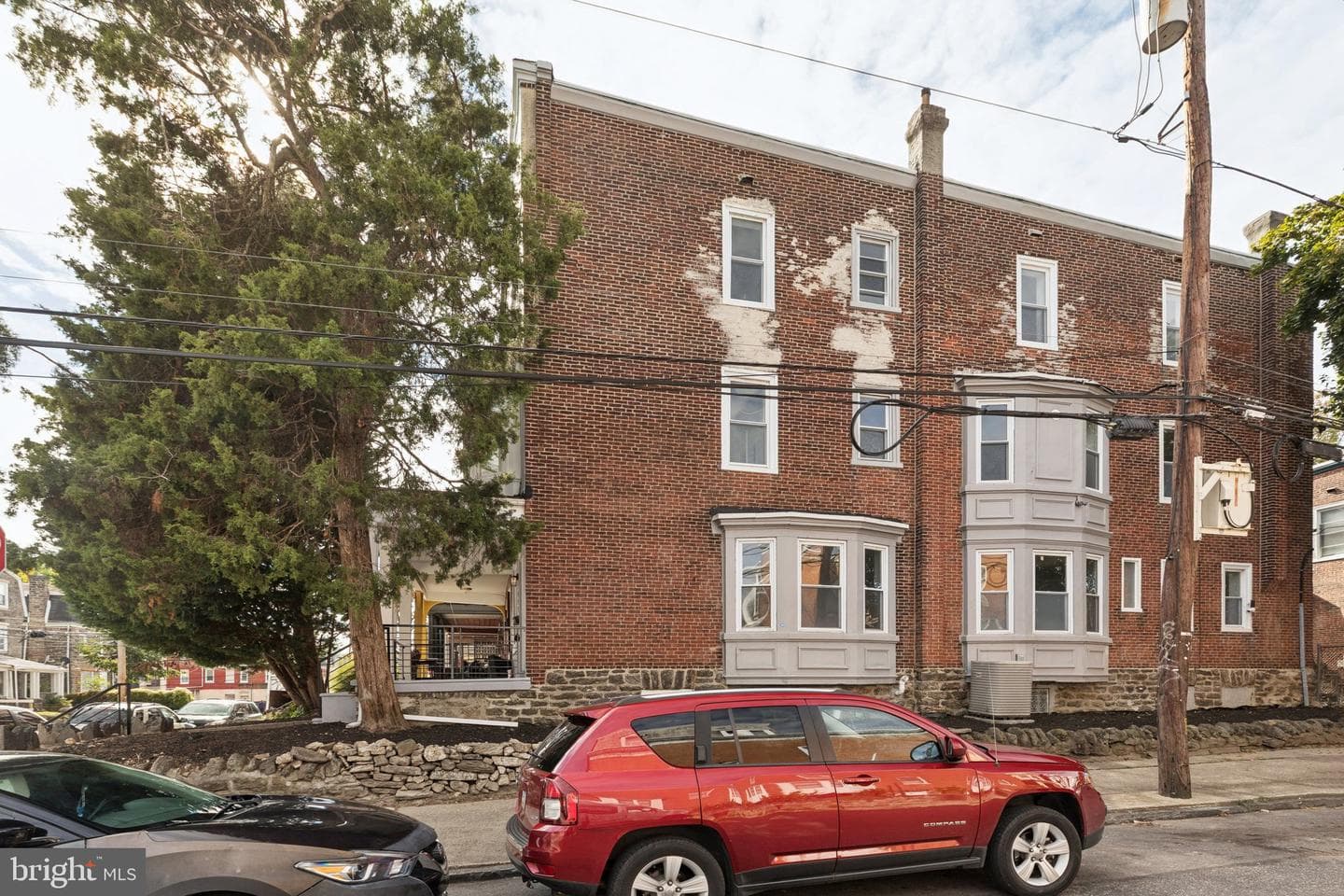 137 W Manheim Street photo 73