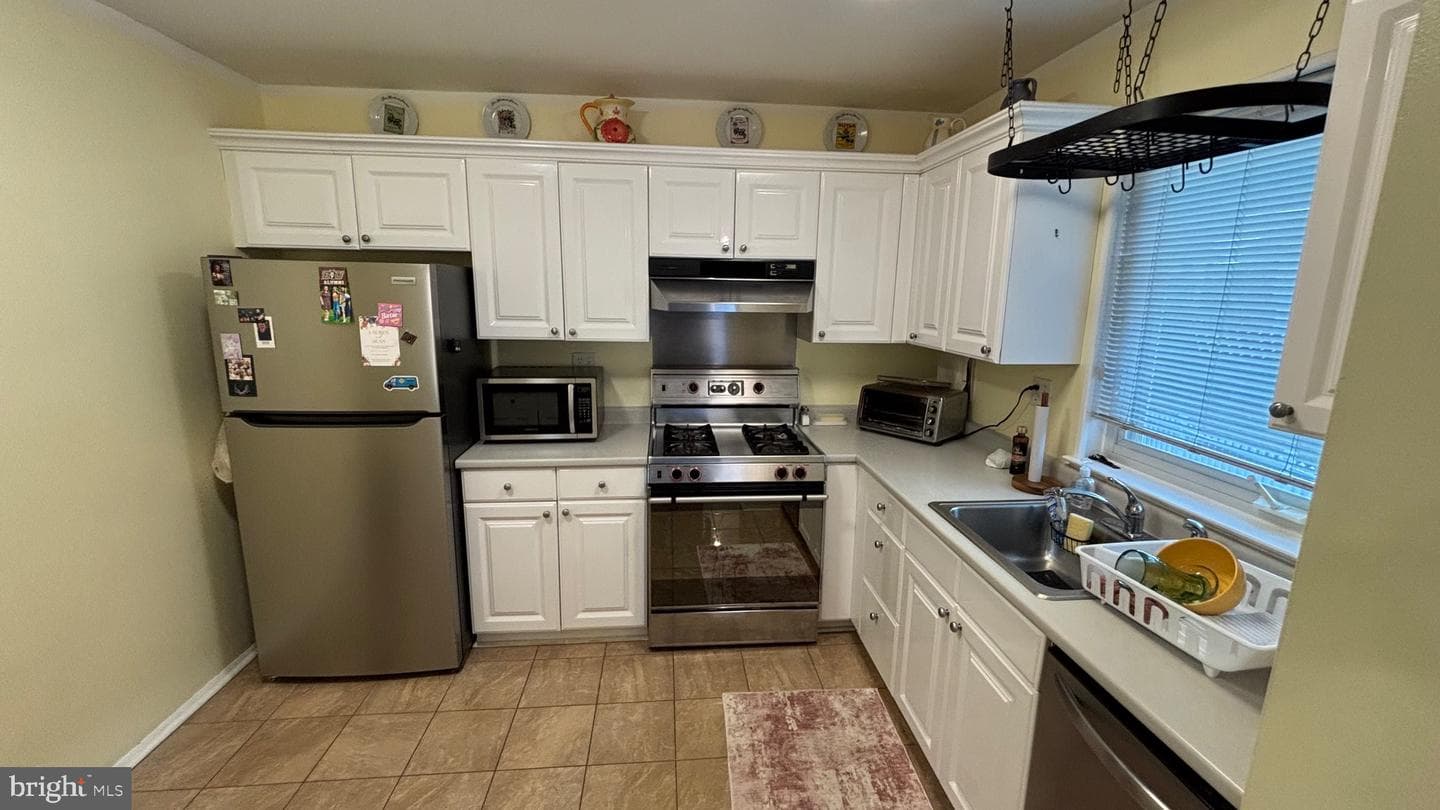 550 Arnold Street photo 12