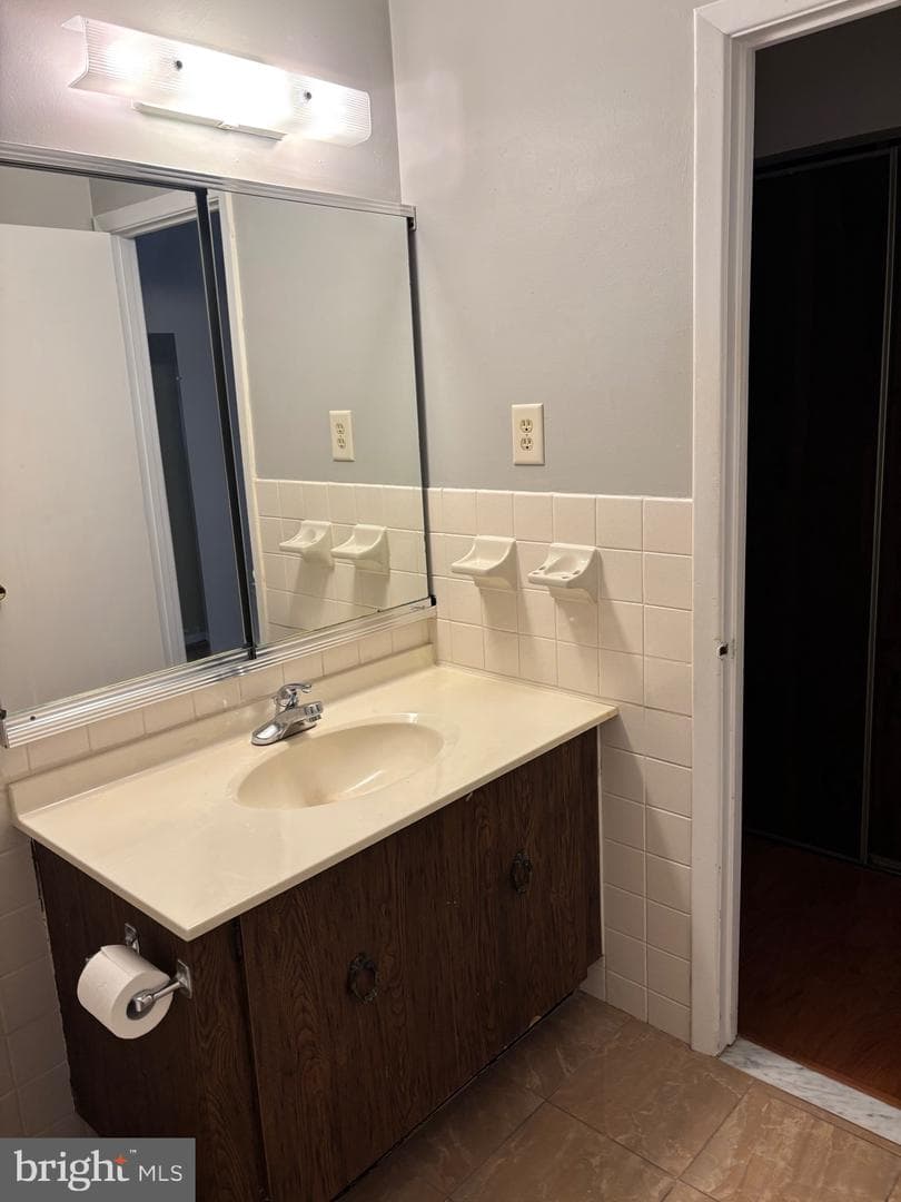 550 Arnold Street photo 21