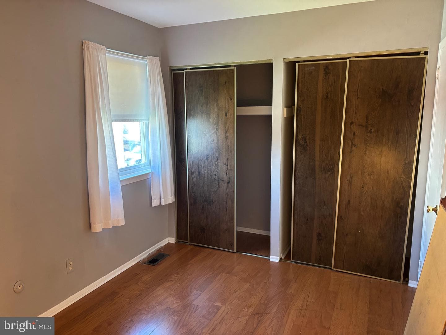 550 Arnold Street photo 24
