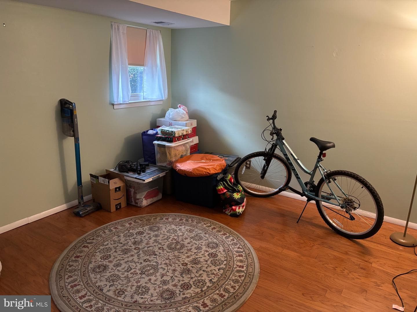 550 Arnold Street photo 29