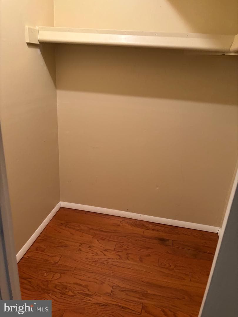 550 Arnold Street photo 31