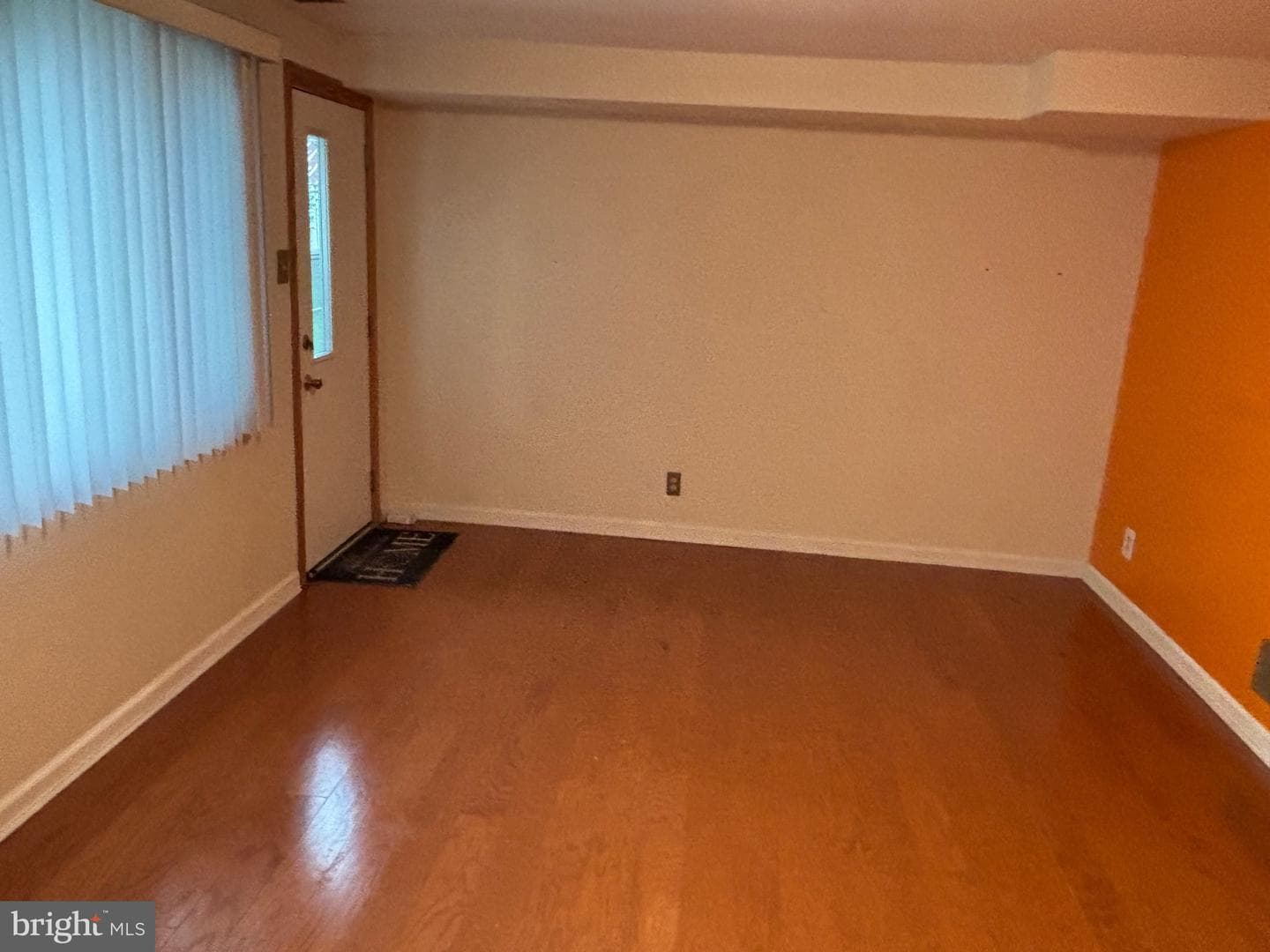 550 Arnold Street photo 33