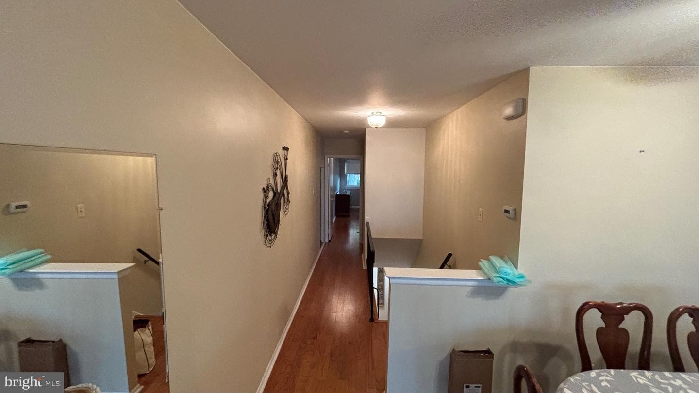 550 Arnold Street photo 5