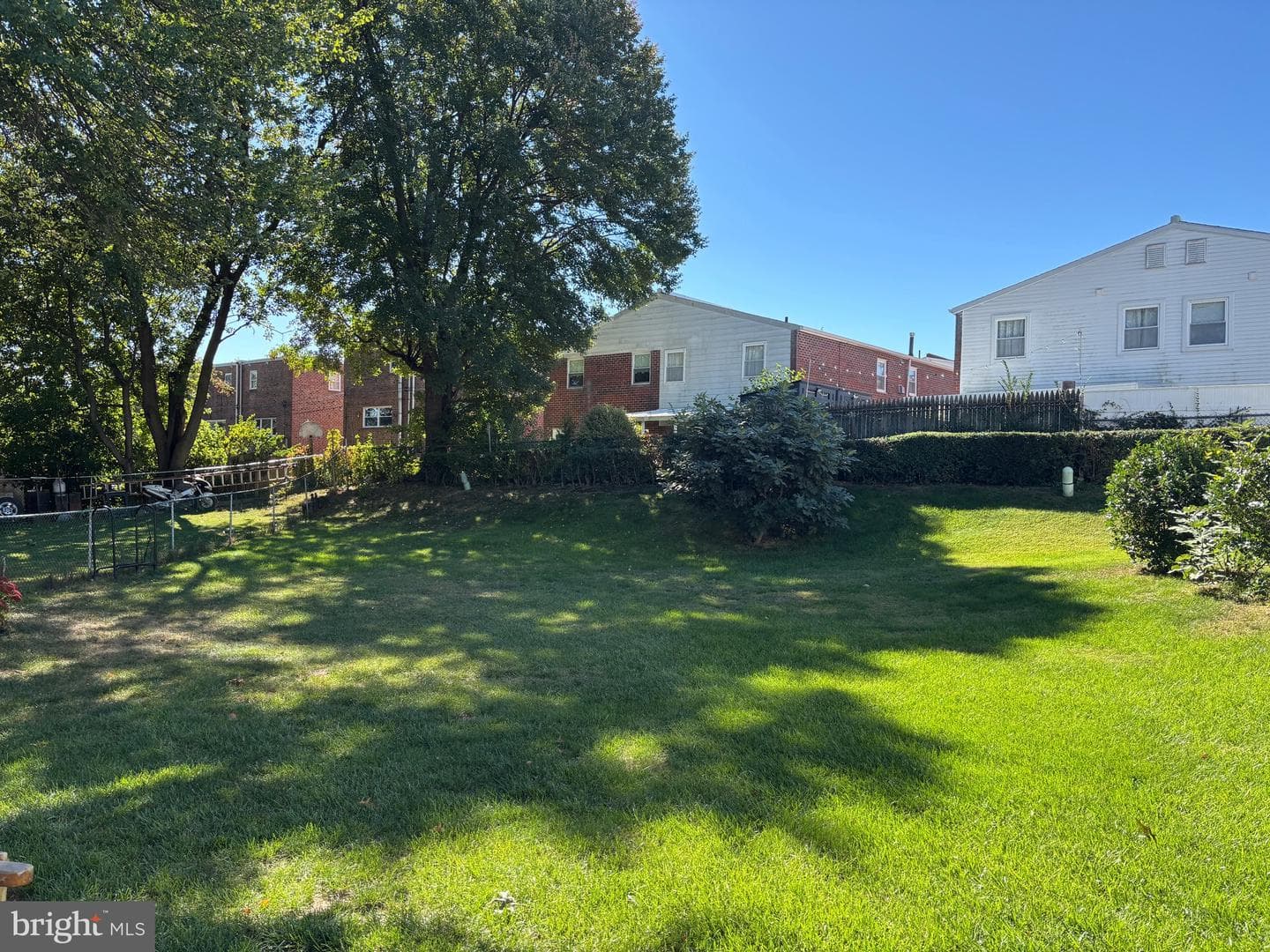 550 Arnold Street photo 59
