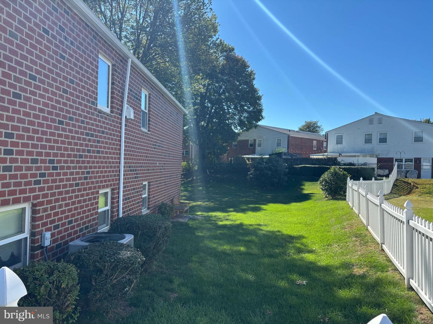 550 Arnold Street photo 64