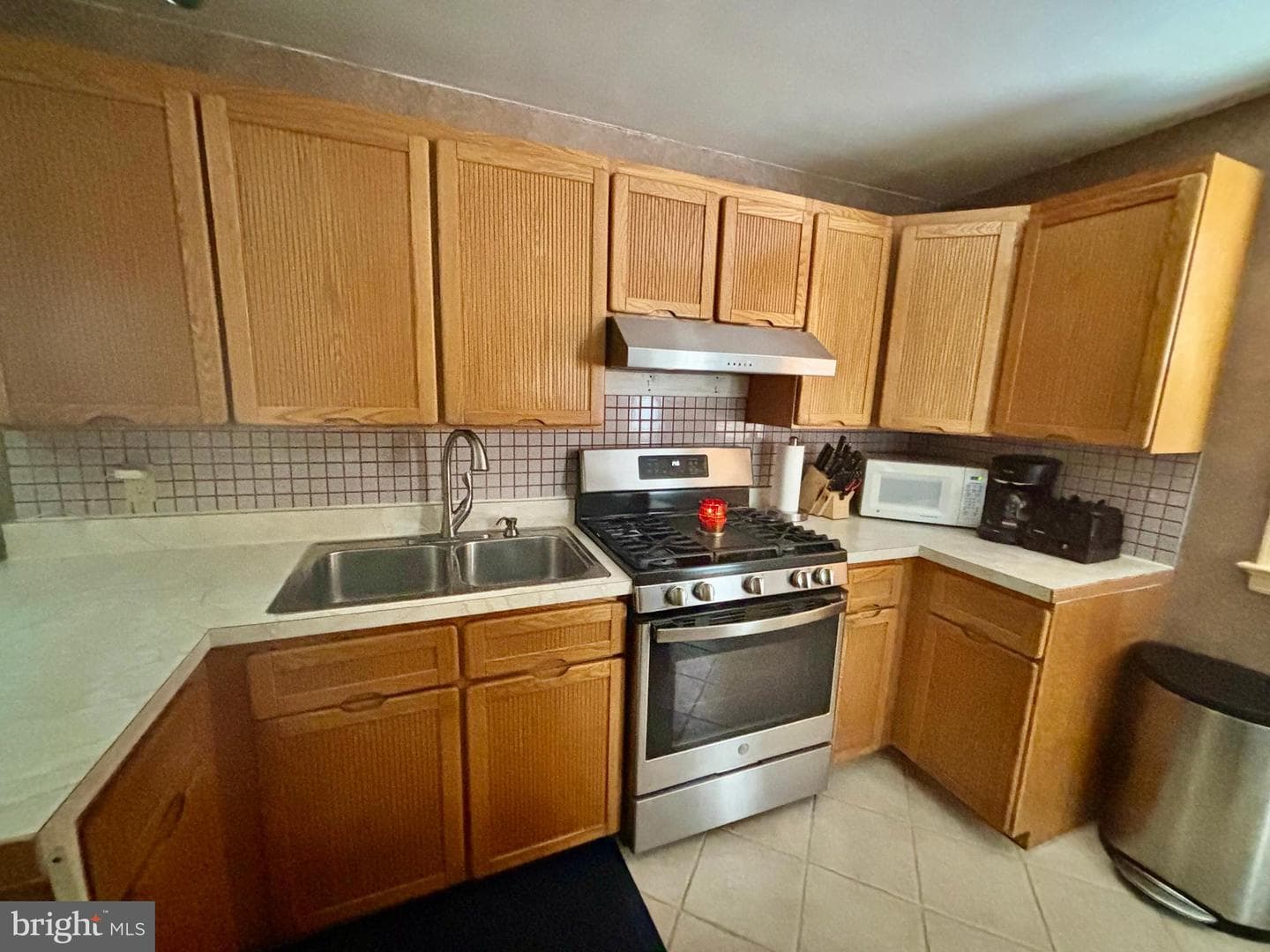 8012 Lawndale Avenue photo 14