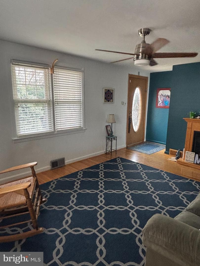 8012 Lawndale Avenue photo 9