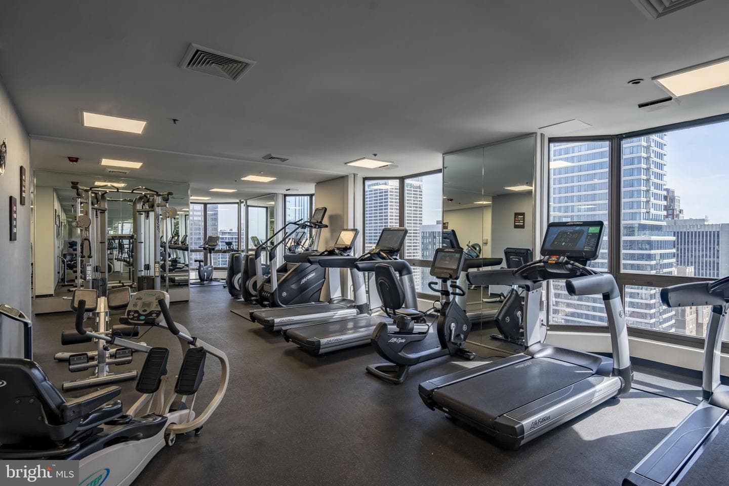 2020 Walnut Street #29k photo 8