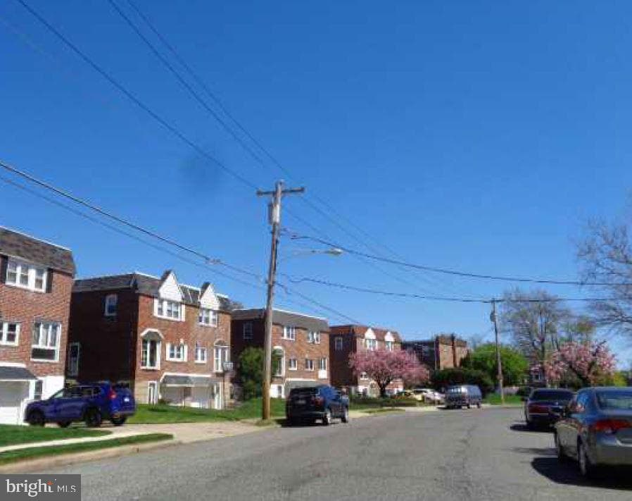 15033 London Road photo 2
