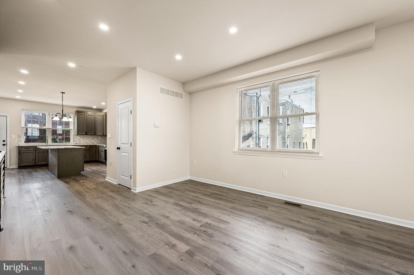 4828 Greenway Avenue photo 8