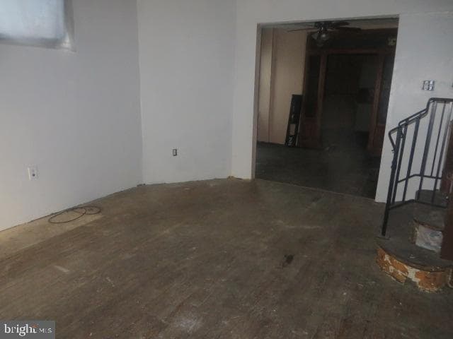 527 E Chelten Avenue photo 2