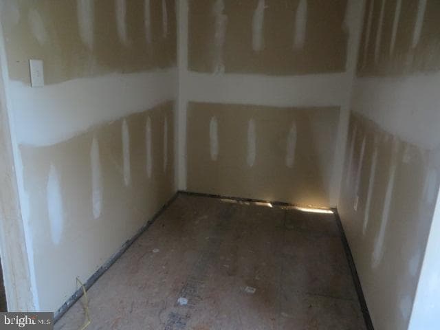 527 E Chelten Avenue photo 8