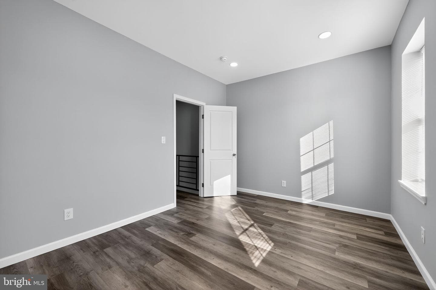 4516 N Mole Street photo 20