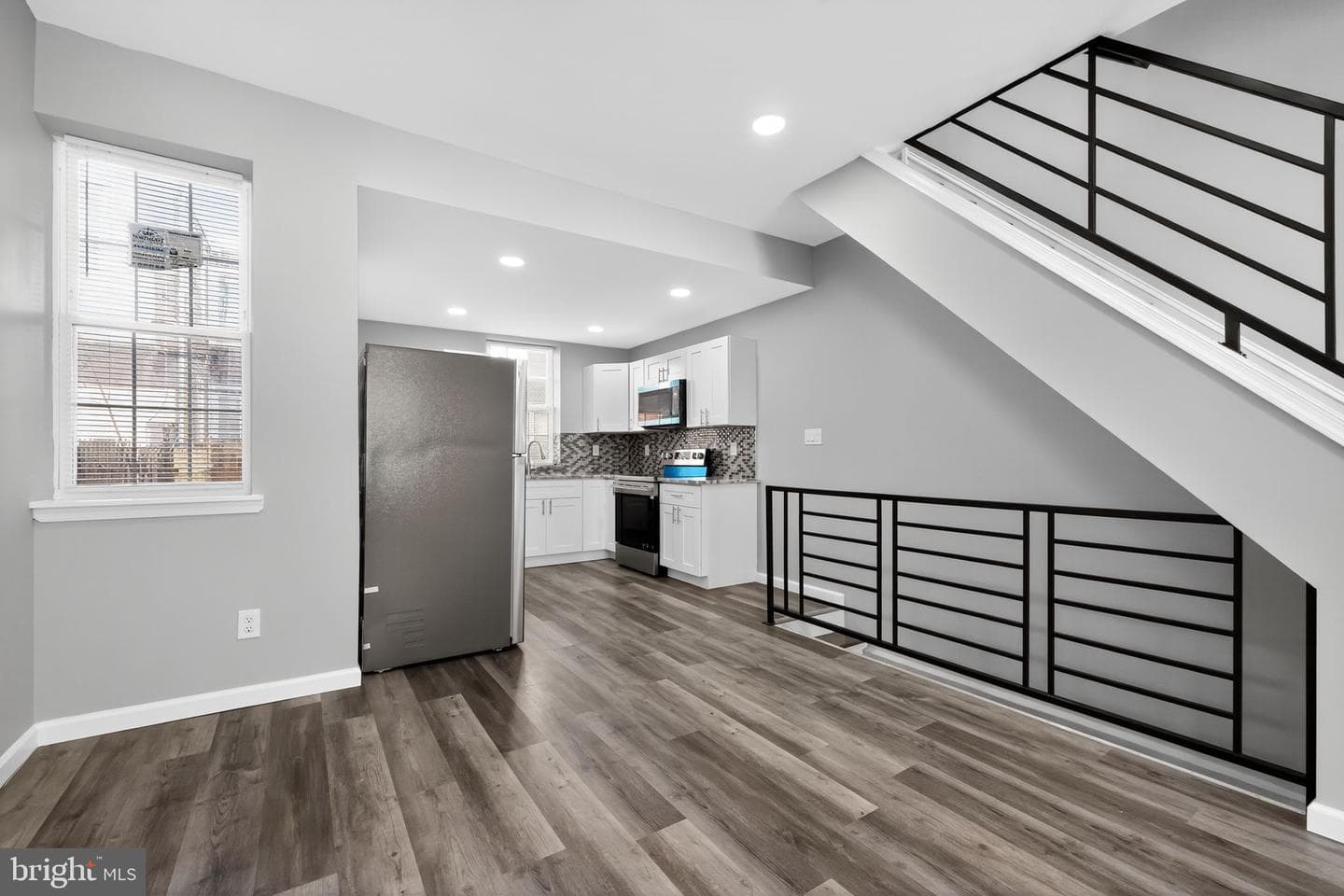 4516 N Mole Street photo 9