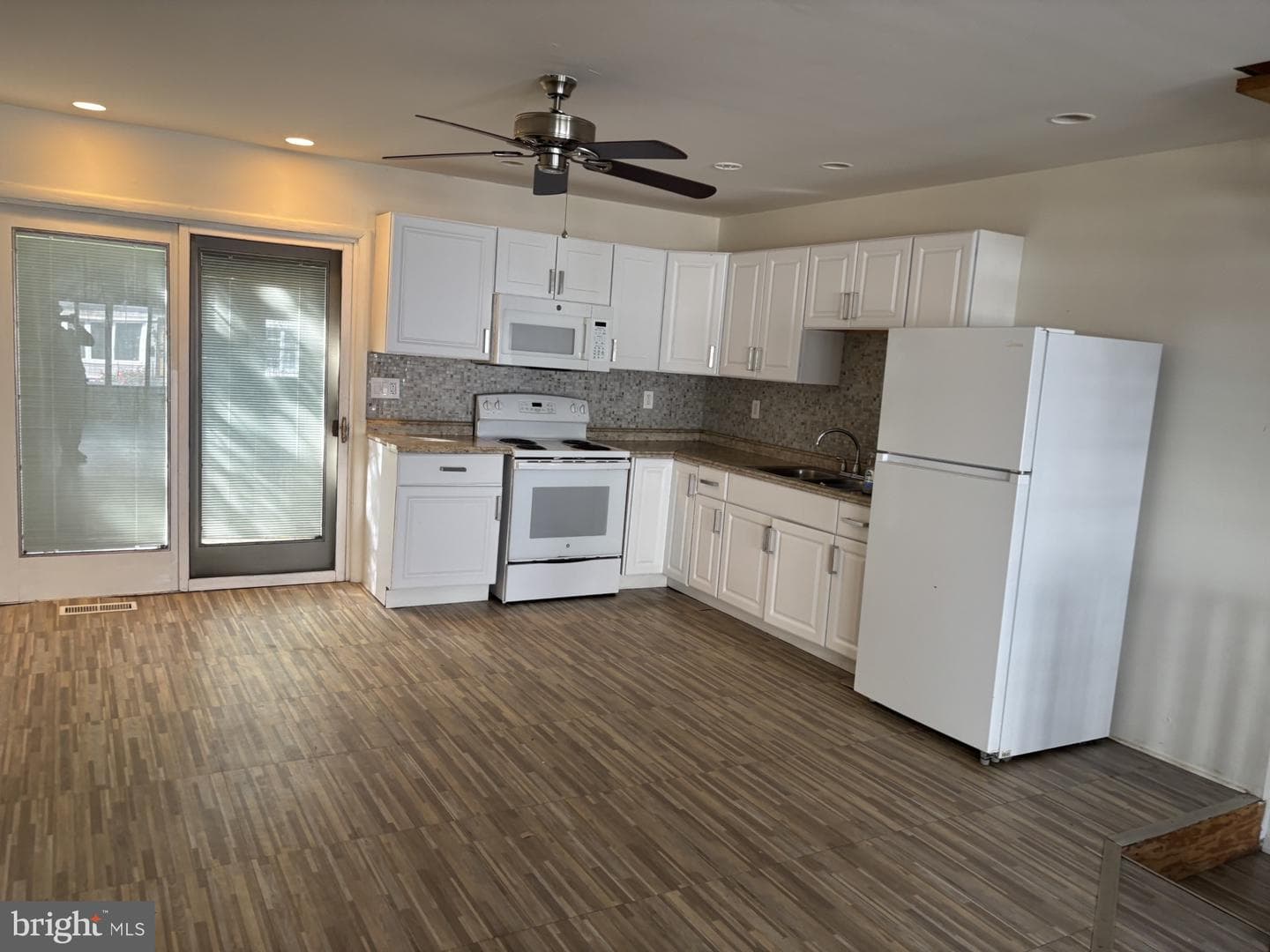 2654 Bonaffon Street photo 4