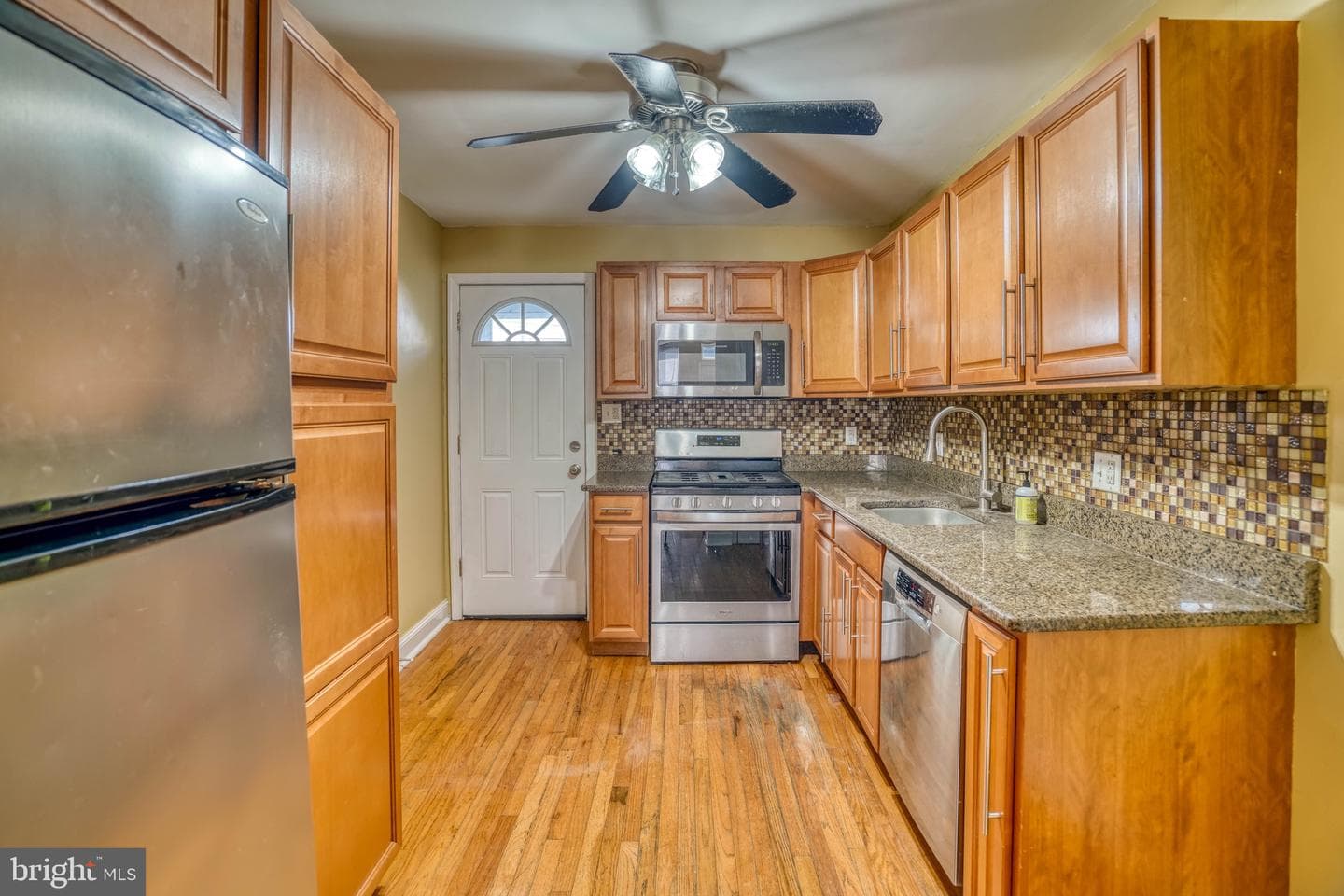 2660 Memphis St photo 13