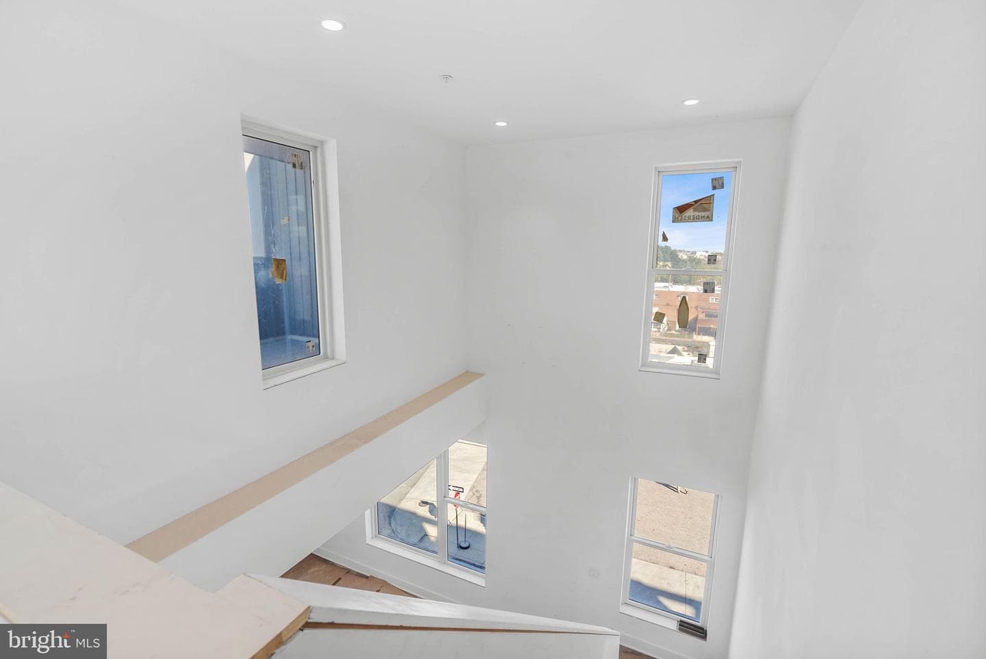 652 Fairmount Avenue photo 8
