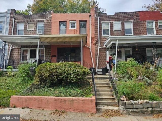 6846 N 7th Street