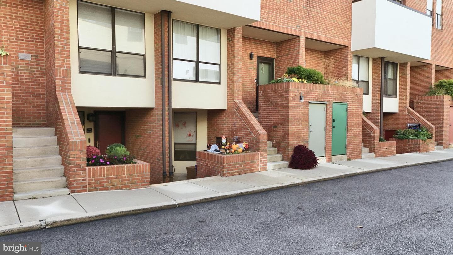 2033 Arch Street #dr5l
