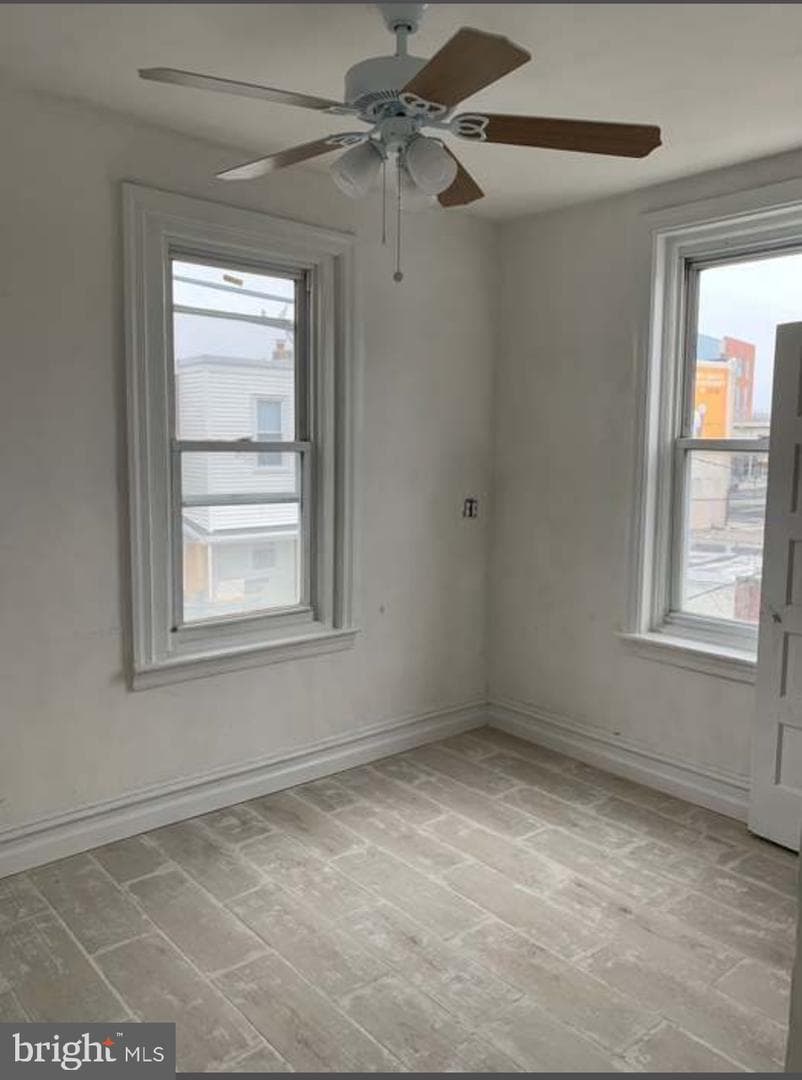 5849 Ludlow Street photo 5