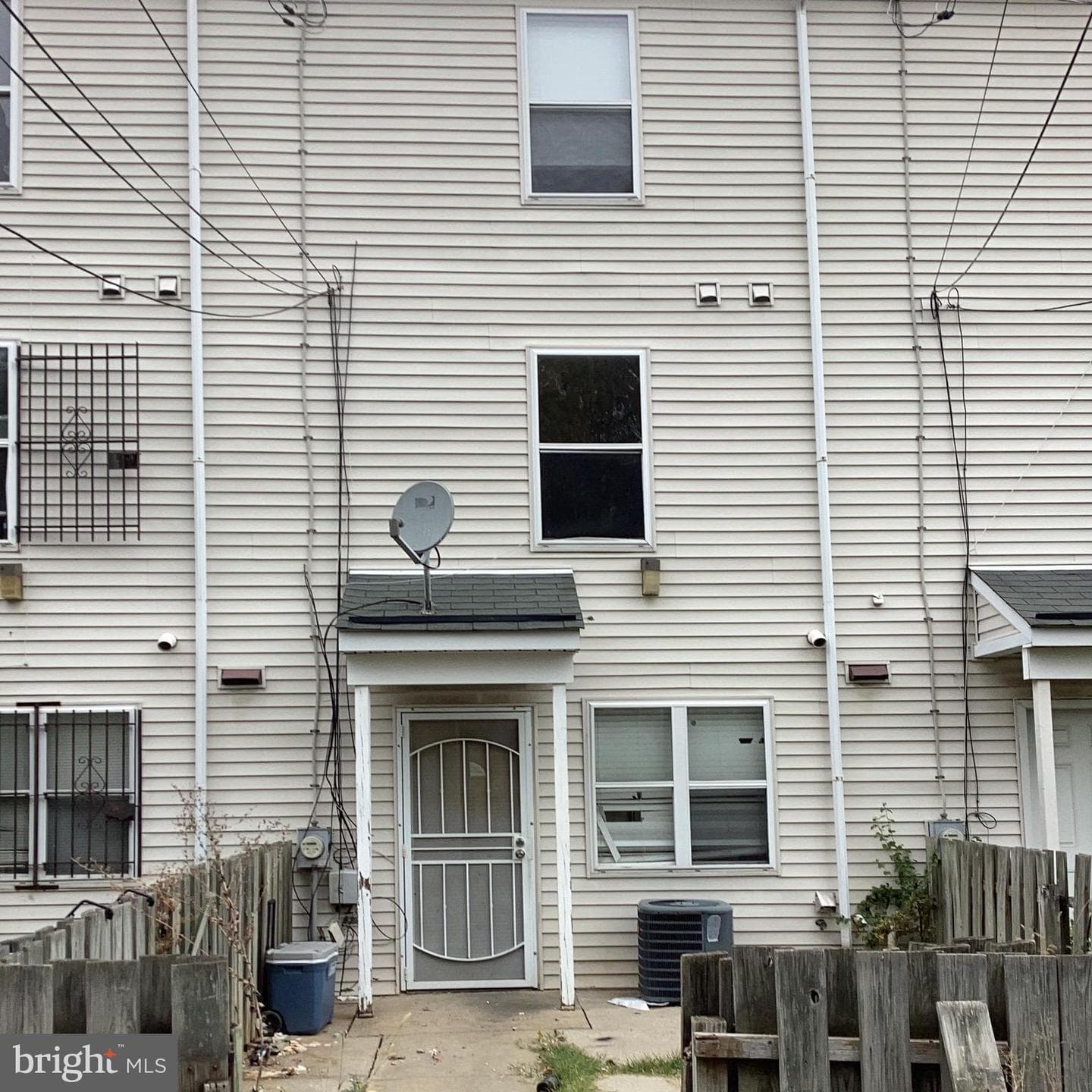 1618 W Diamond Street photo 27