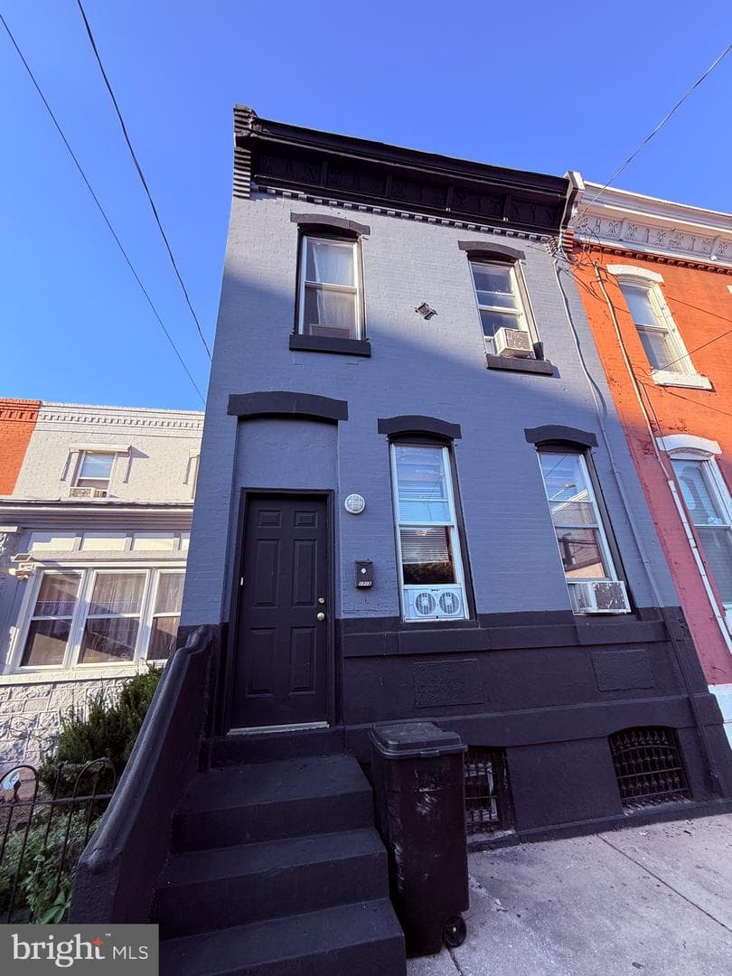 1715 Wharton Street, Philadelphia