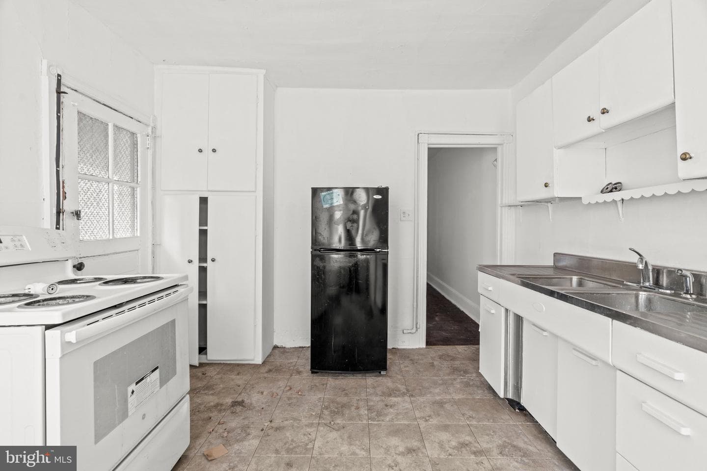 5402-5404 W Girard Avenue photo 10