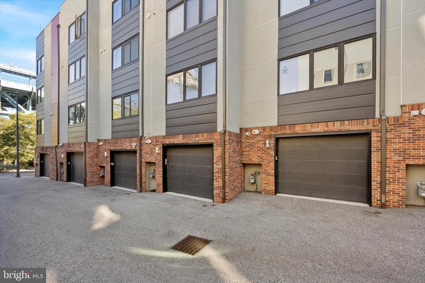 152 N Front Street photo 23