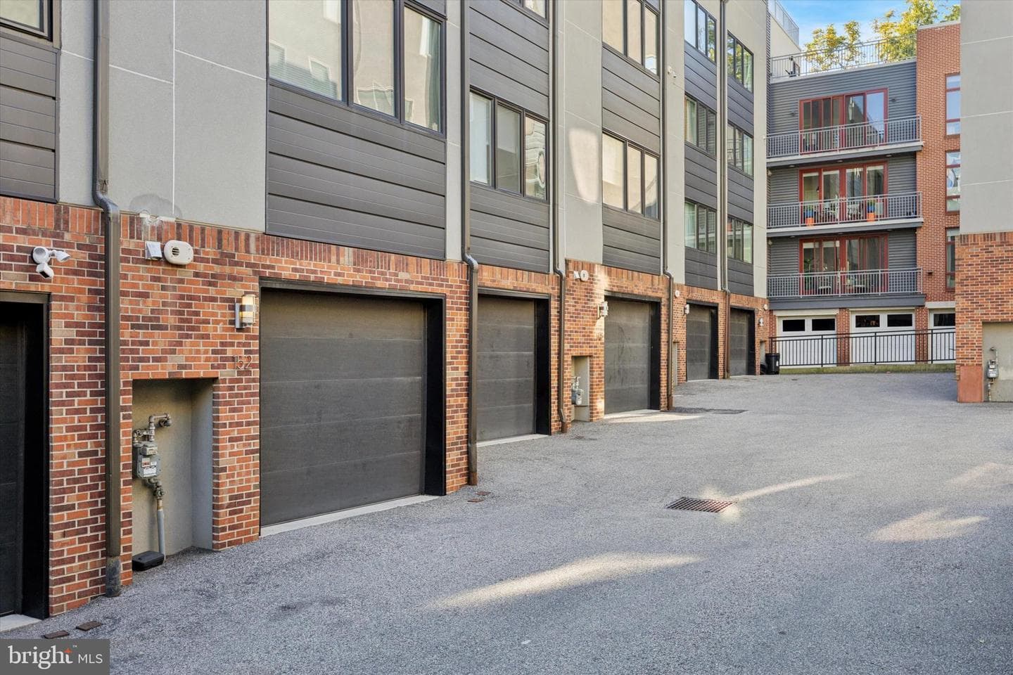 152 N Front Street photo 24