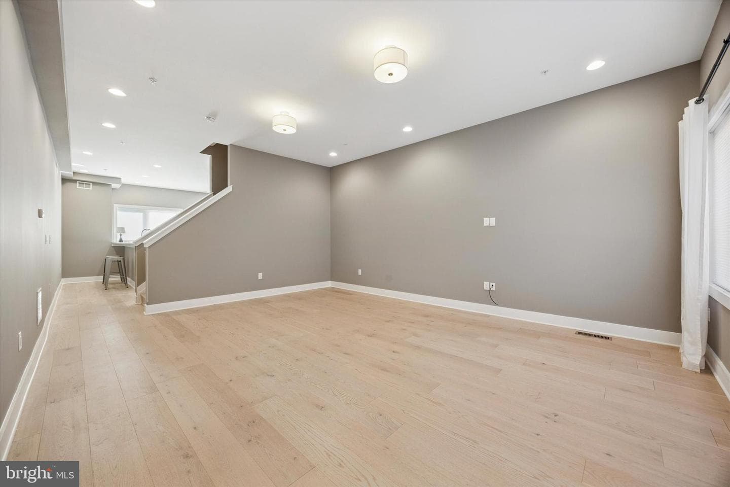 152 N Front Street photo 7