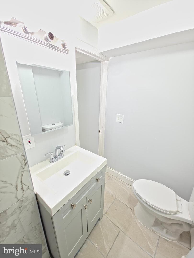 3934 Howland Street photo 35