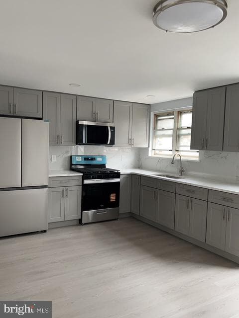 631 Anchor Street photo 8