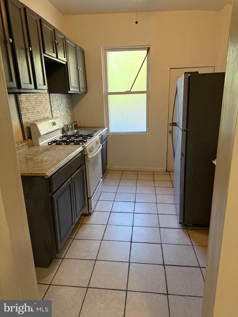 2856 Tulip Street photo 4