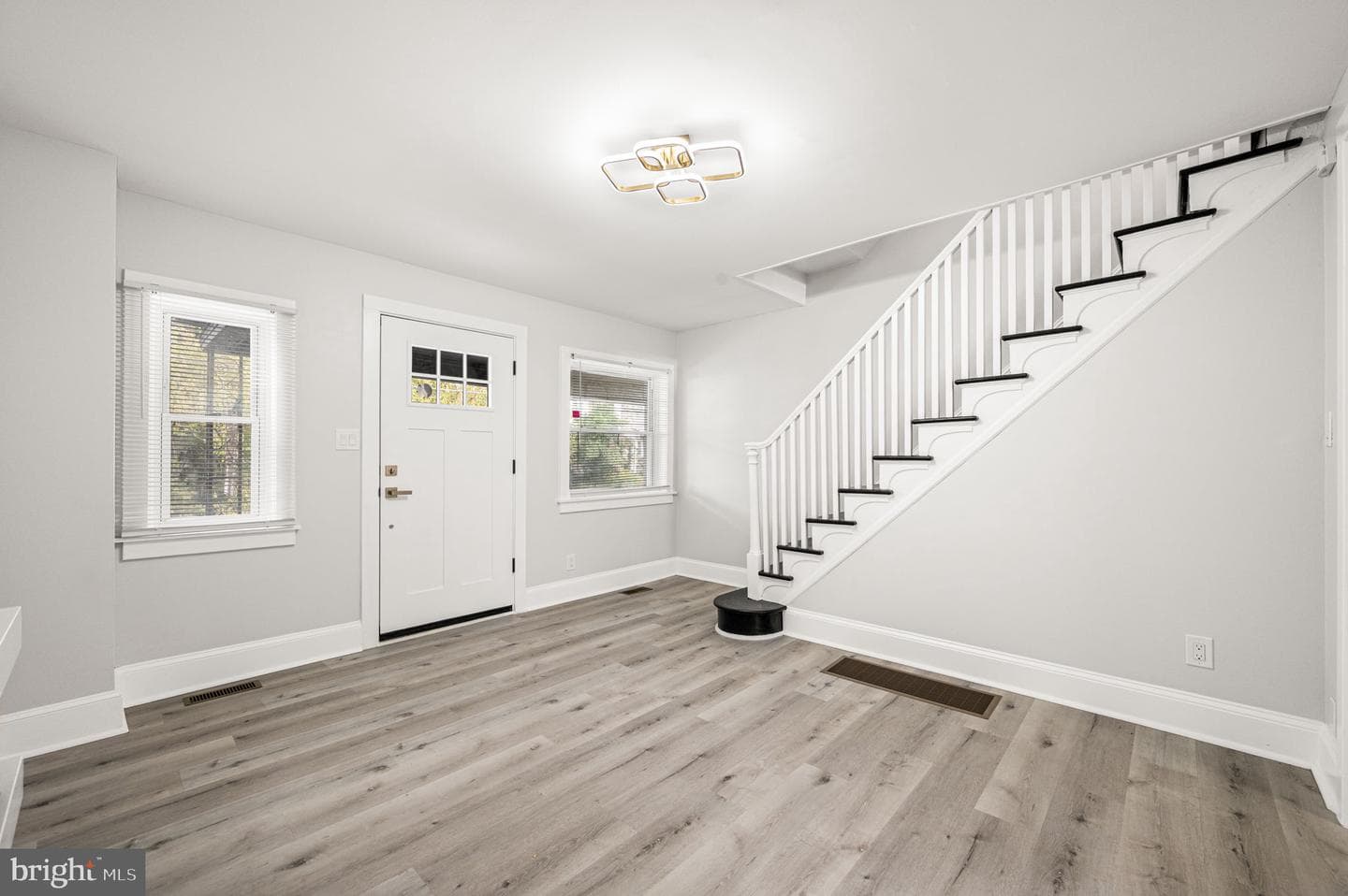 6478 Musgrave Street photo 6