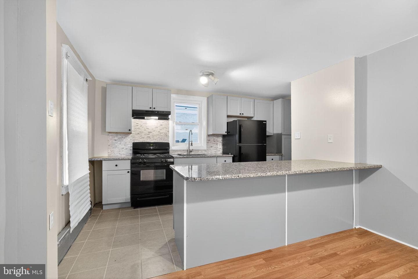 5712 Sansom Street photo 15