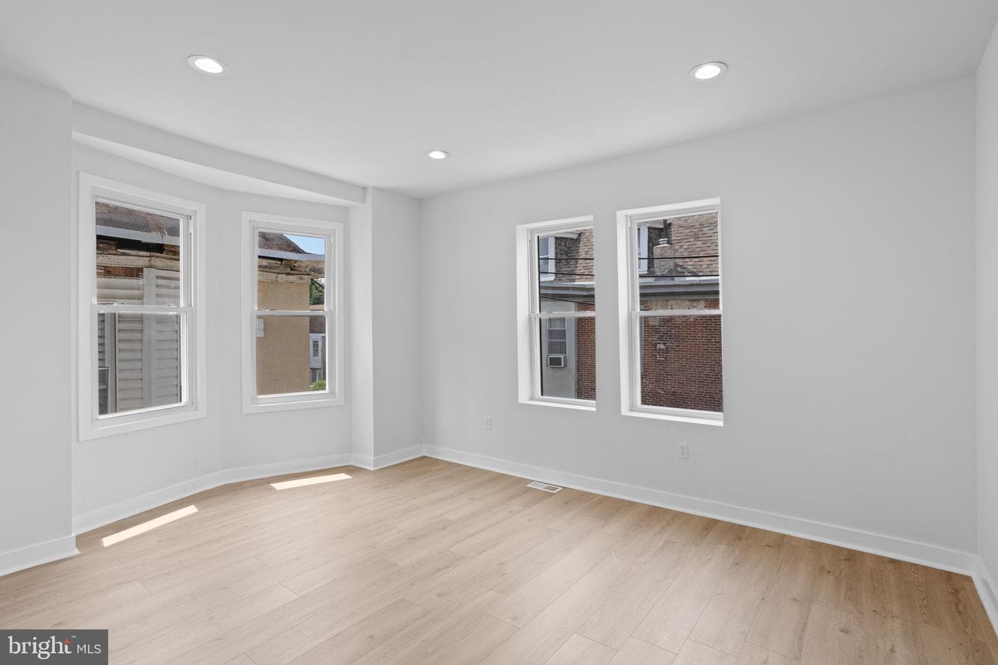 6120 Baynton Street photo 34