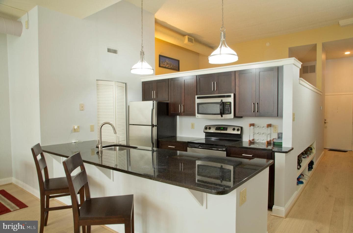 2429 Locust Street #411 photo 3