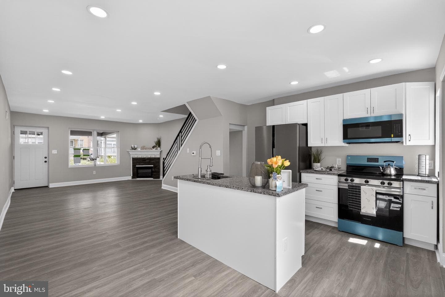 930 E Price Street photo 10