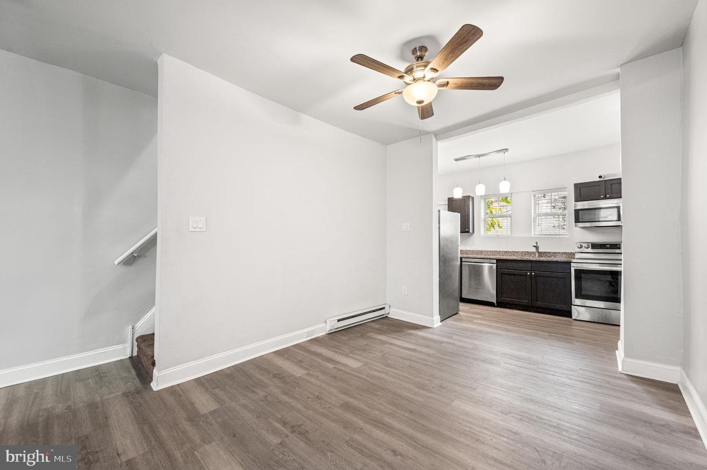 3103 N Croskey Street photo 6