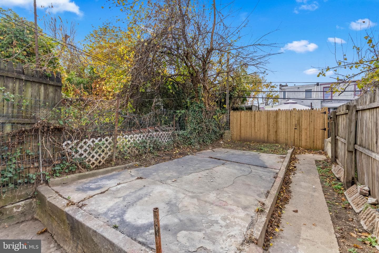 5942 N Norwood Street photo 21