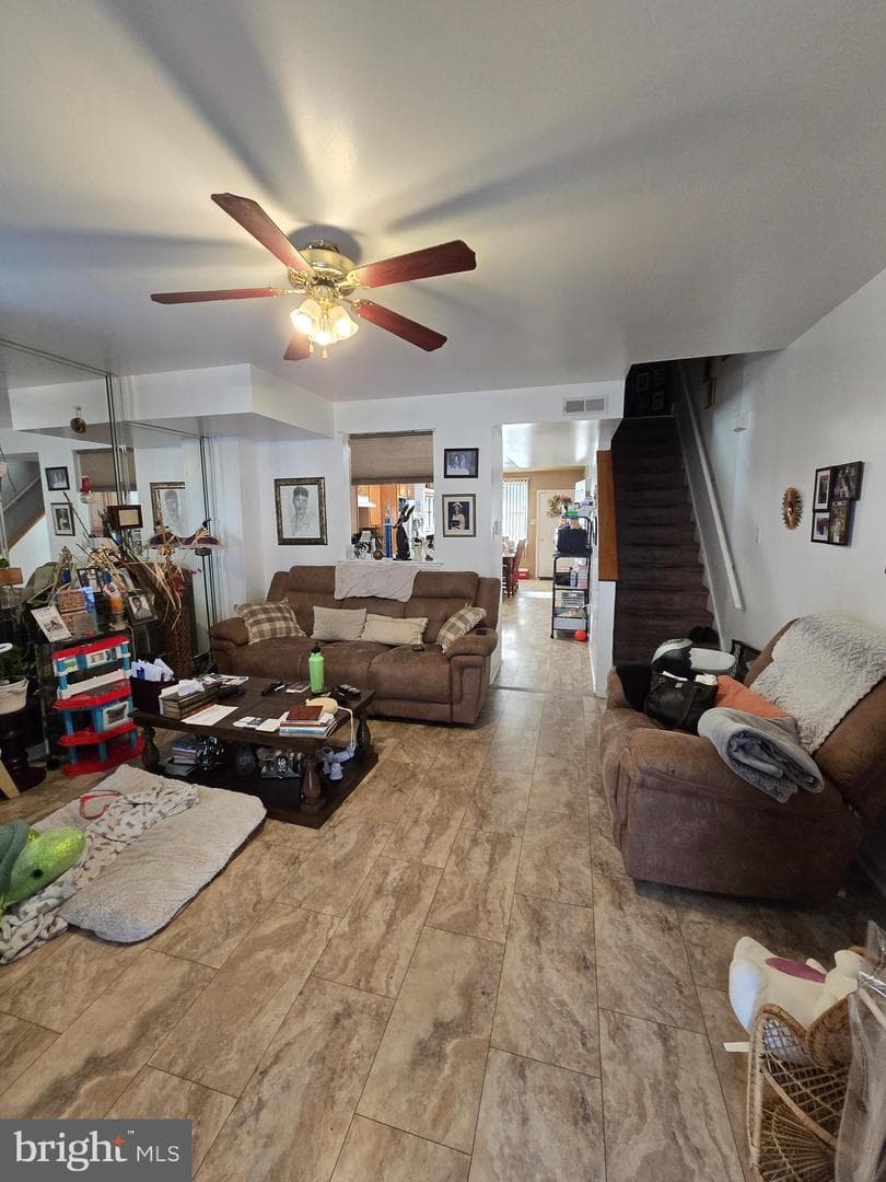 1820 Wilmot Street photo 11