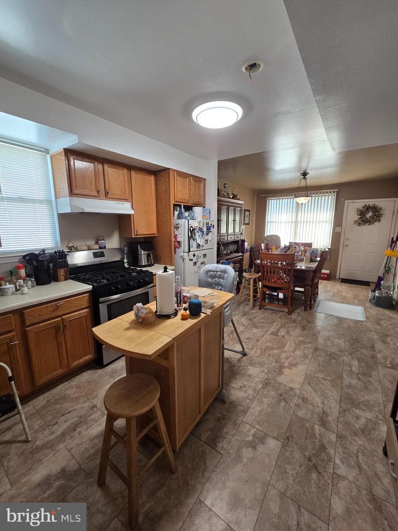 1820 Wilmot Street photo 17