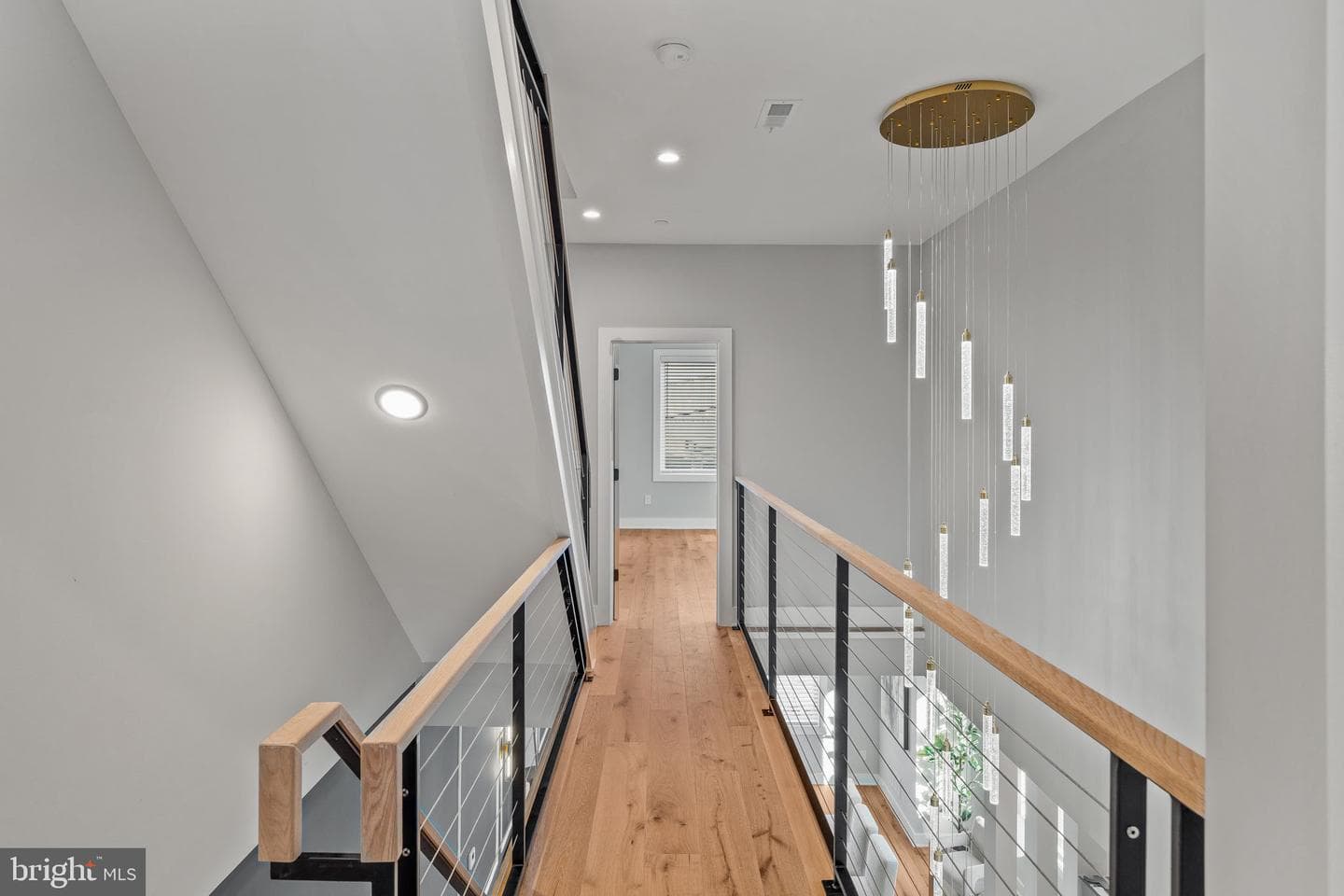 513 Salmon Street photo 24