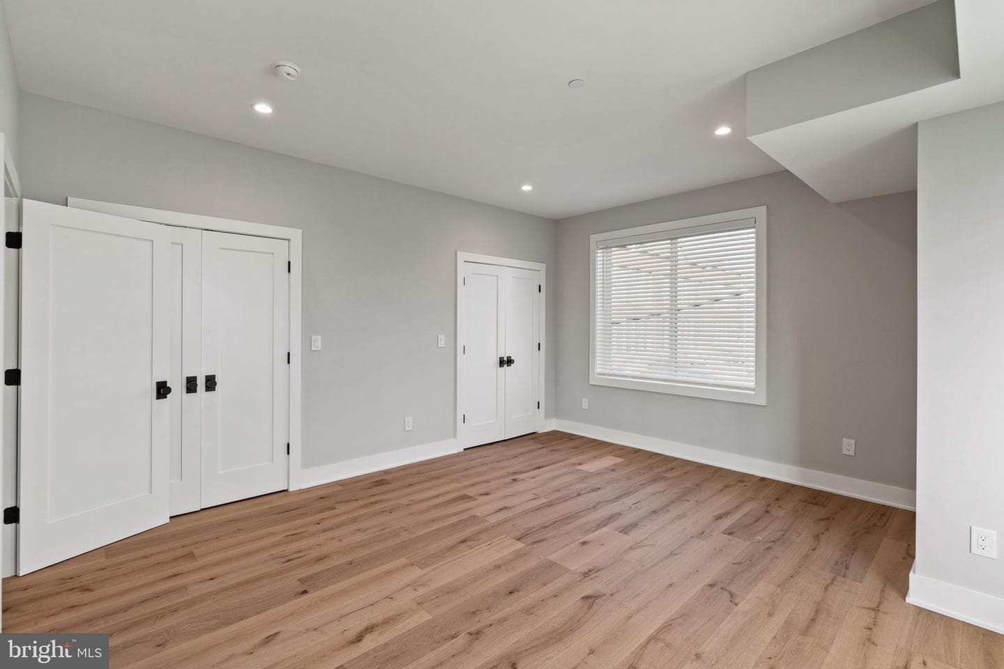 513 Salmon Street photo 34